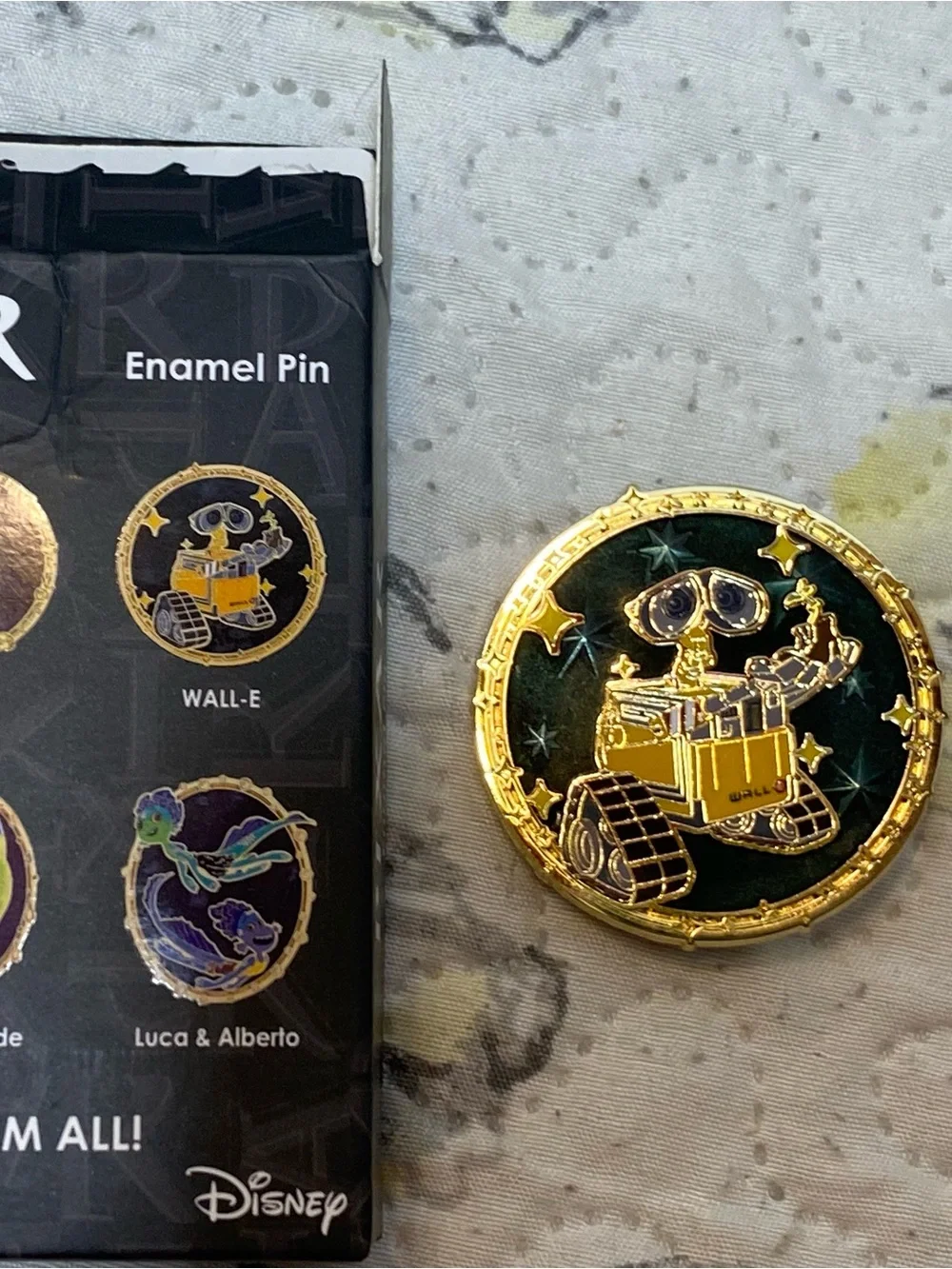 Disney WALL·E Gold and Black Enamel Collector Pin